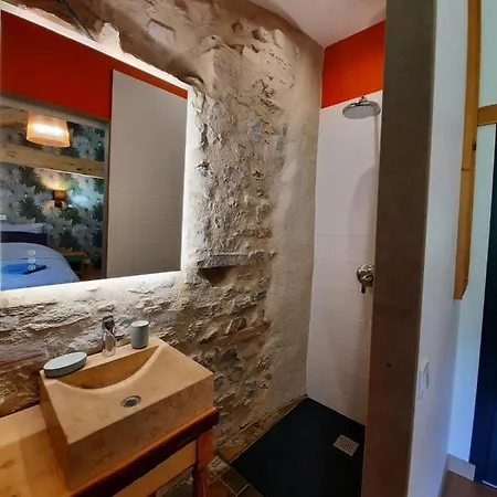 La Bergerie A Menee 3*